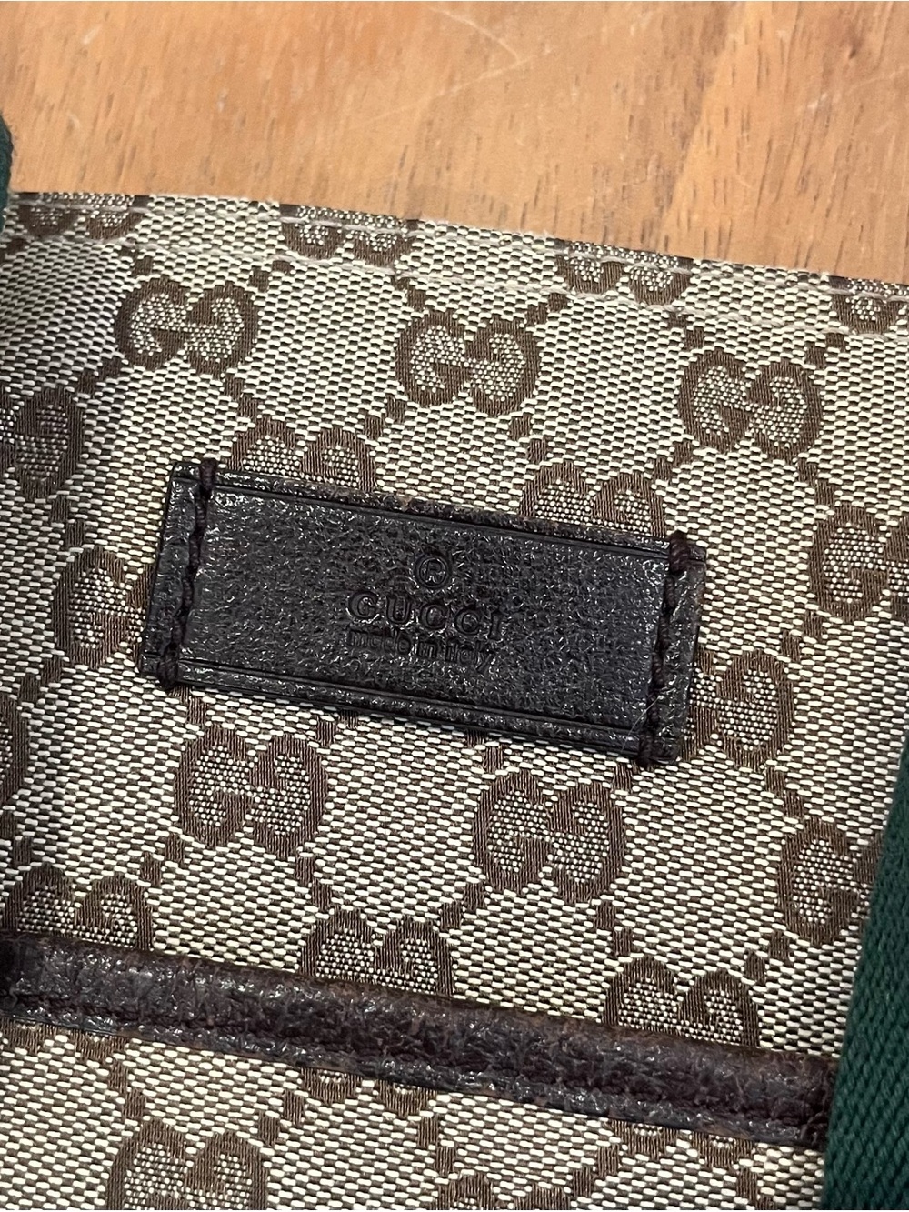 Gucci Brown GG Supreme Canvas Messenger Tote with Green and Red Web Detail - Picture 2 of 13